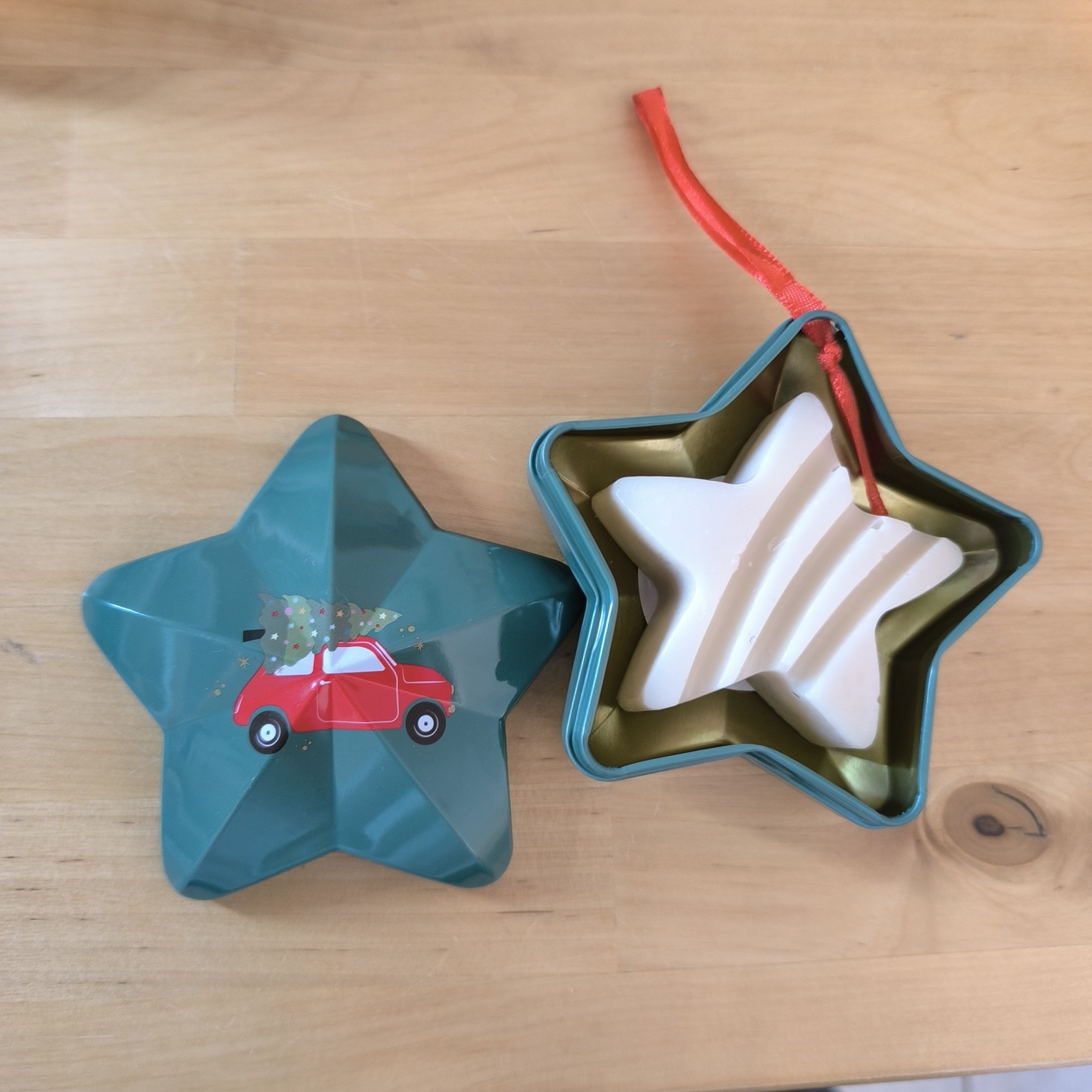 Mini boîte et savon étoile