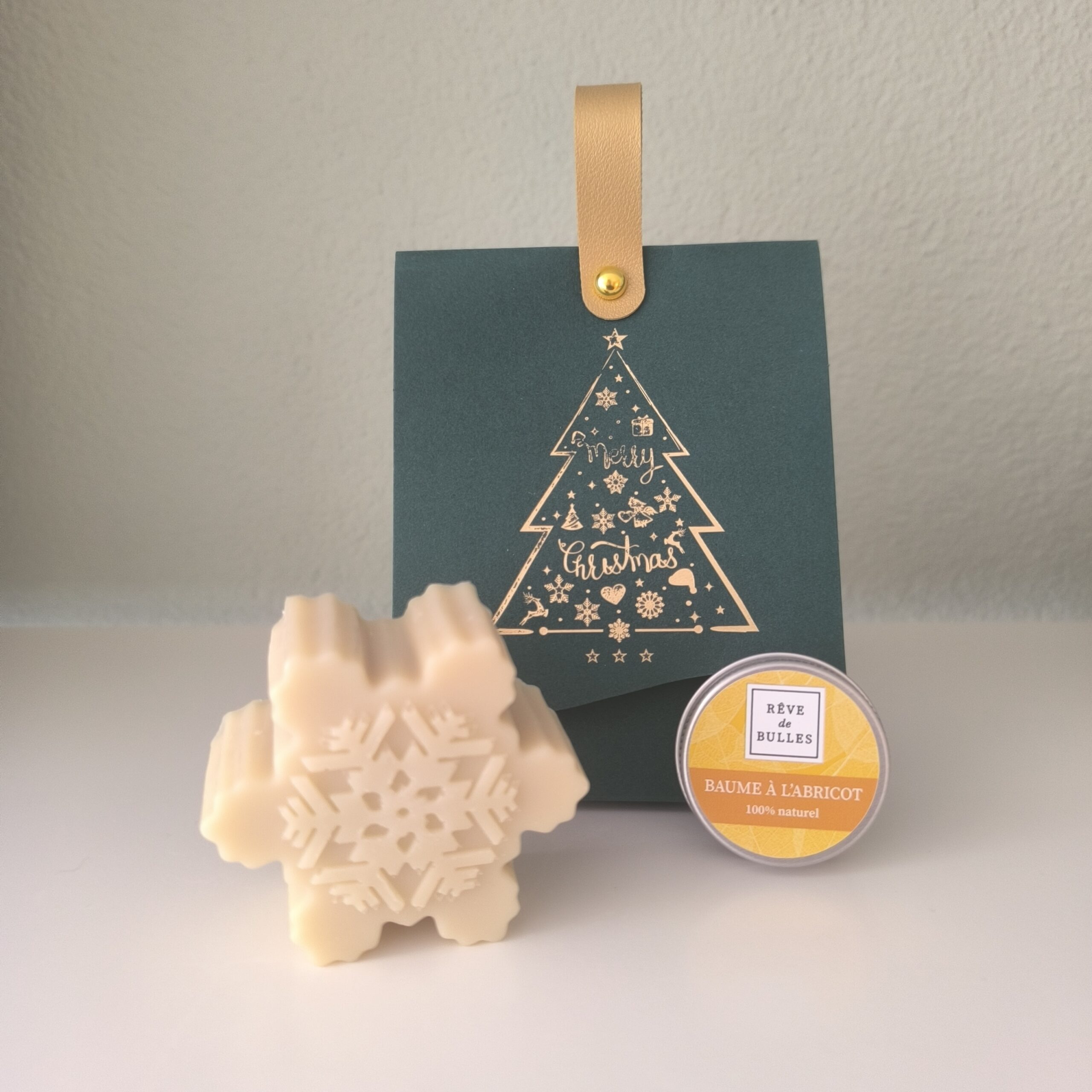 Pochette de Noël (savon flocon et baume à l'abricot)
